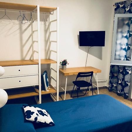 Hostal Carlos III El Prat de Llobregat Extérieur photo