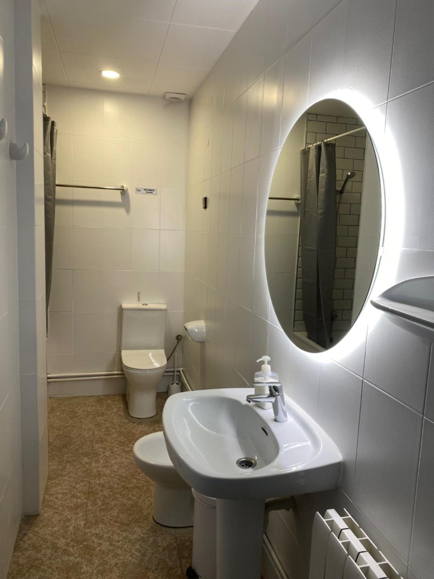 Hostal Carlos III El Prat de Llobregat Extérieur photo