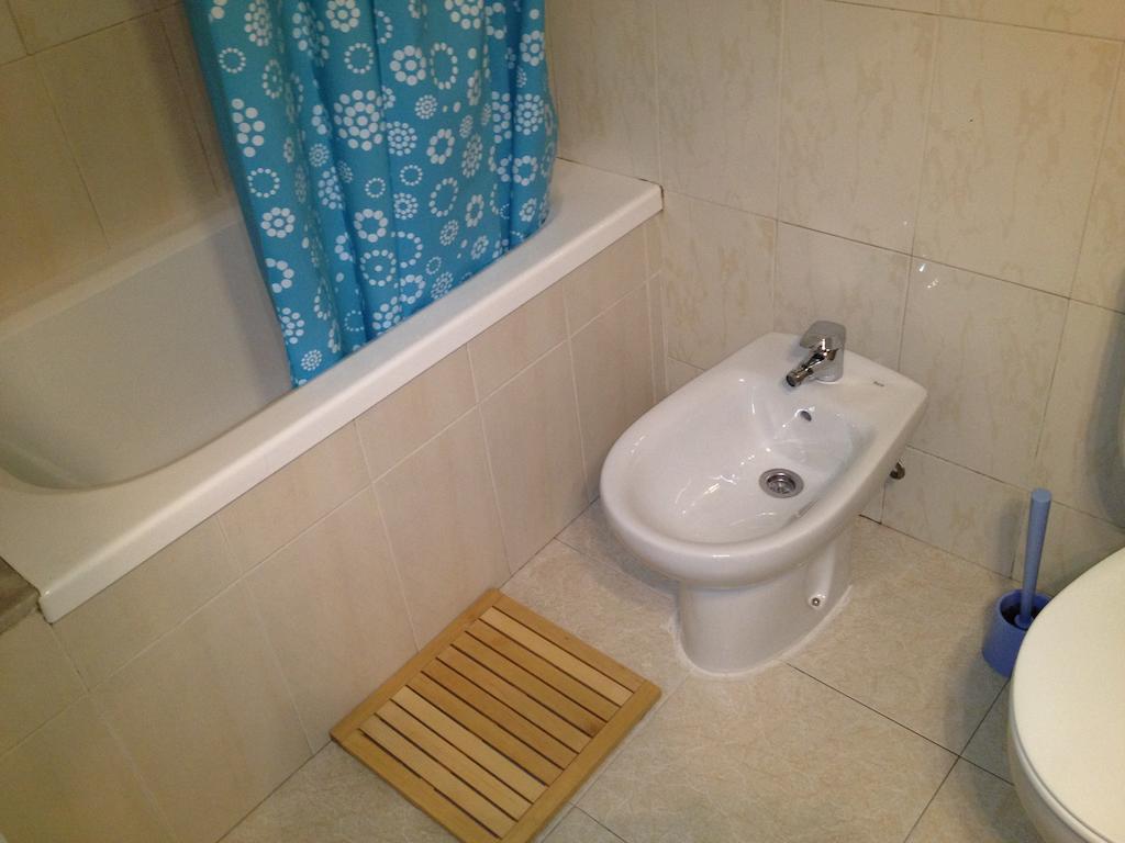 Hostal Carlos III El Prat de Llobregat Extérieur photo